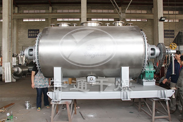 磷酸鐵鋰真空耙式干燥機(jī) 磷酸鐵鋰真空耙式干燥機(jī)